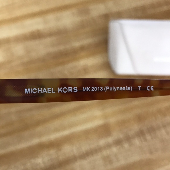 MICHAEL KORS Polynesia Sunglasses - Picture 3 of 5
